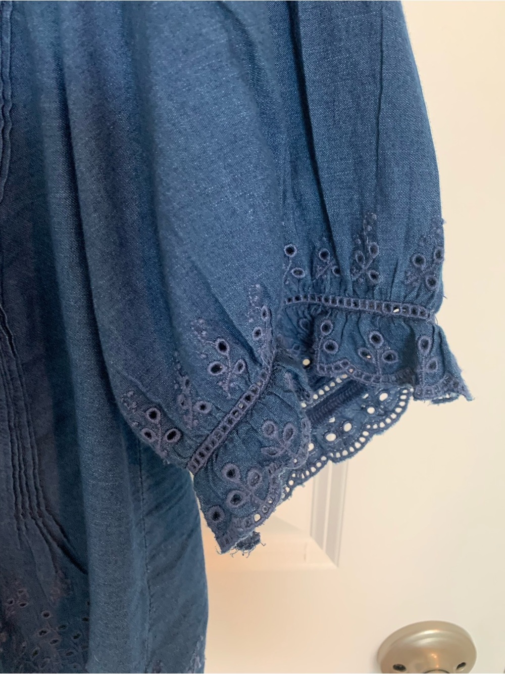 GAP Doen Dark Blue Eyelet Button-Up Blouse - Picture 2 of 7